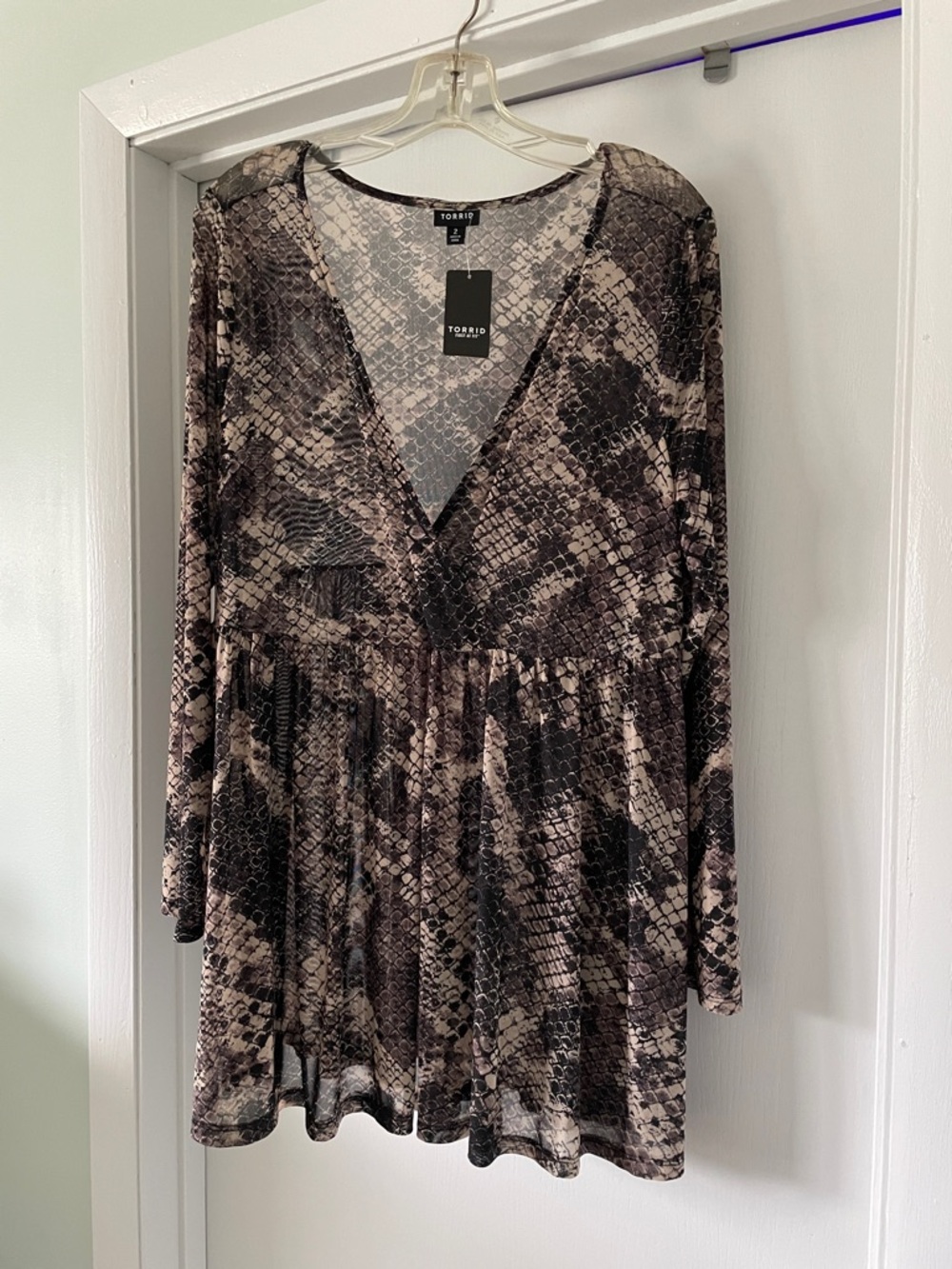 NEW Torrid Sheer Black & Tan Snake Print V Neck Top NWT